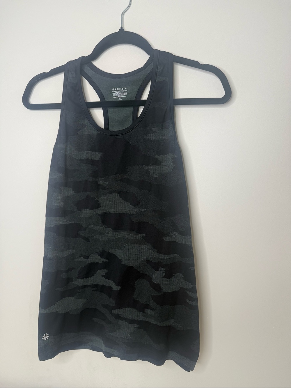 Athleta Black Camo Racerback Workout Tank Top Size M Athletic Yoga Gym